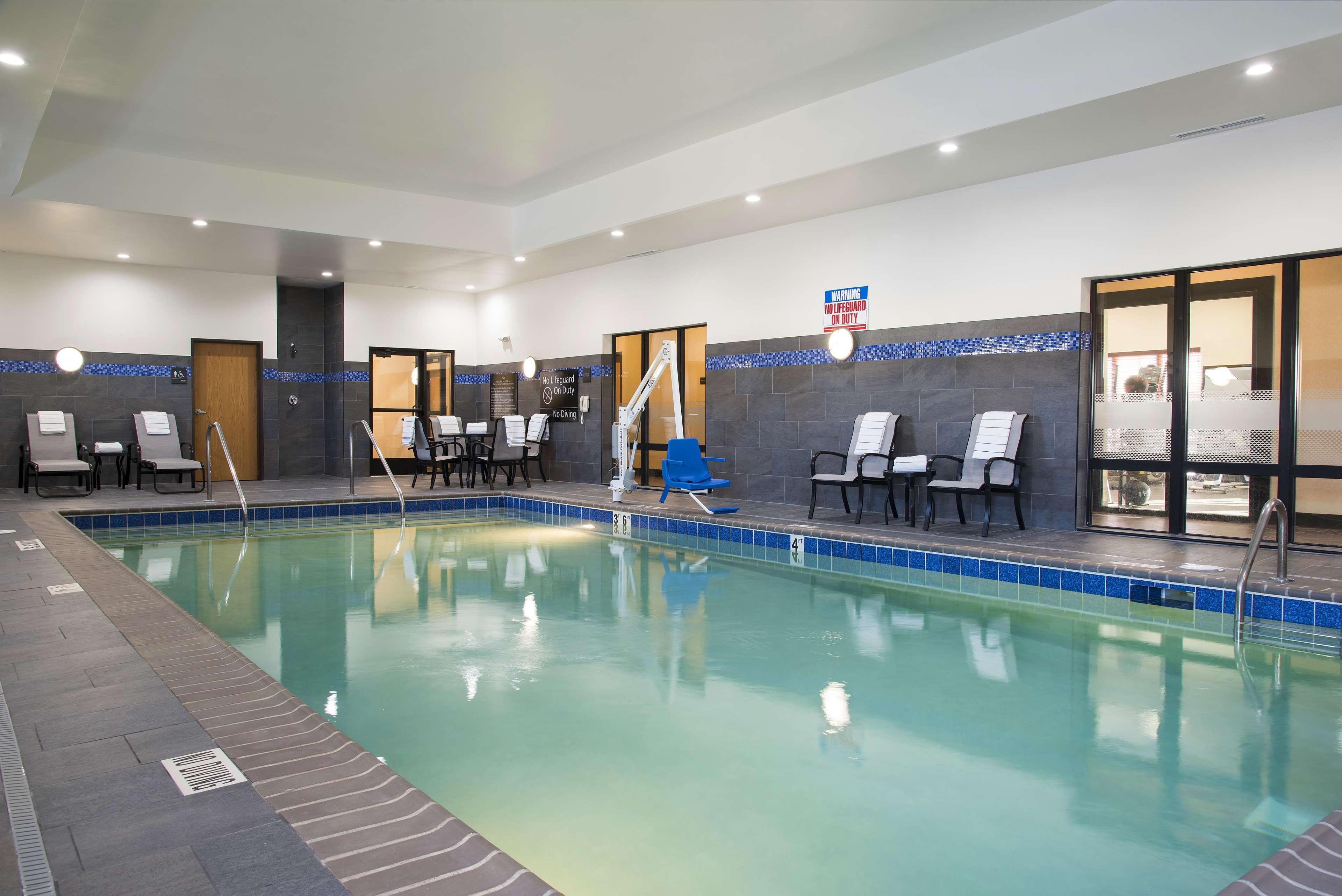 Hampton Inn Каламазу Екстериор снимка